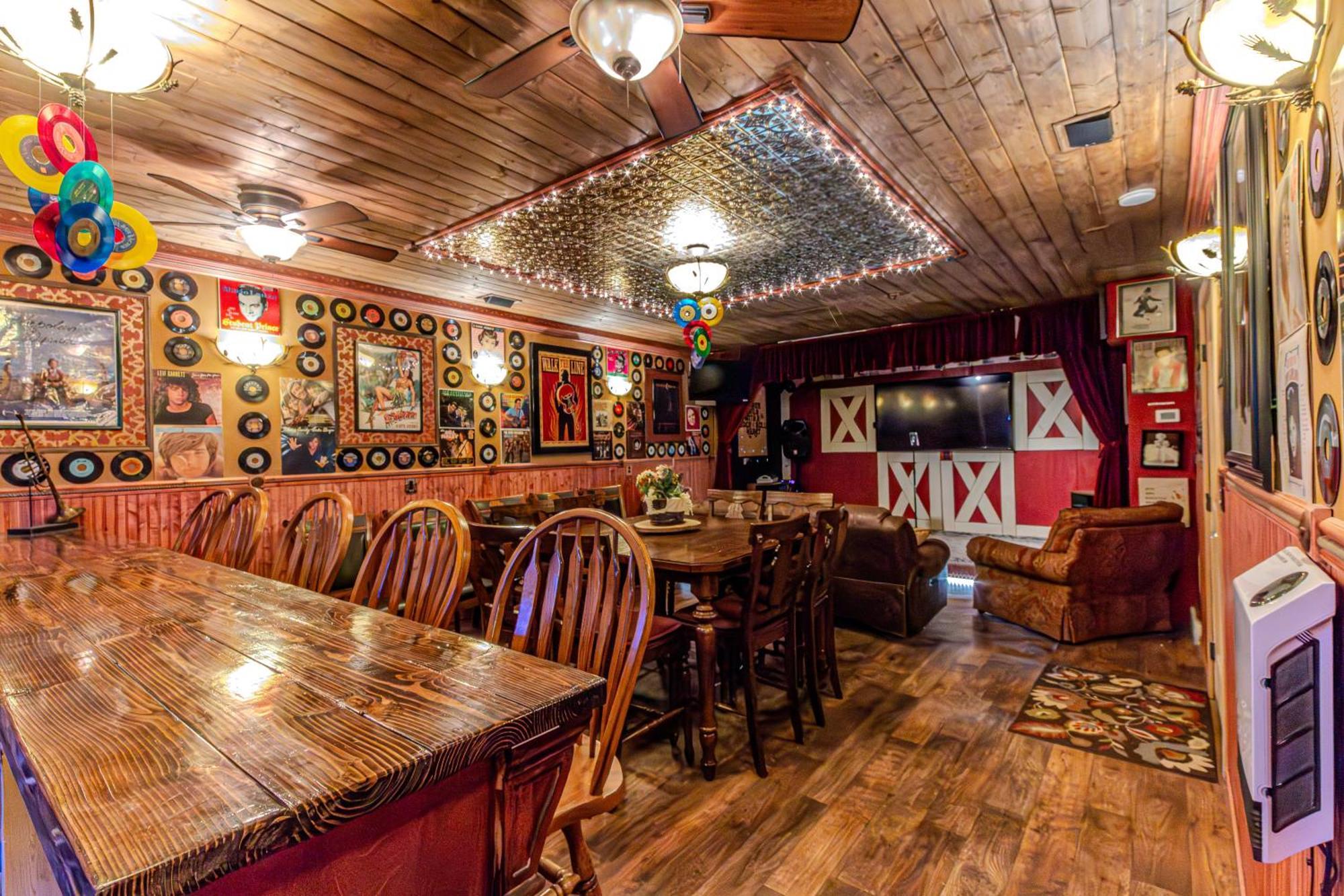 The Honky Tonk Cabin Long Valley Junction 外观 照片